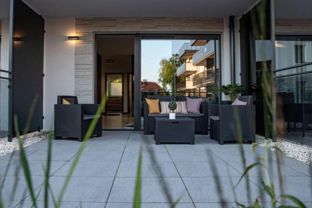 Apartament Twierdza Z Widokiem Na Jezioro Оструда Экстерьер фото