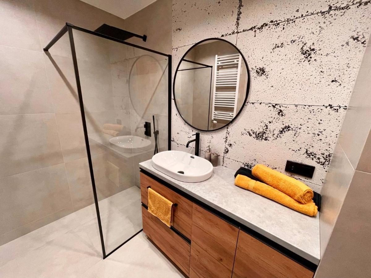Apartament Twierdza Z Widokiem Na Jezioro Оструда Экстерьер фото